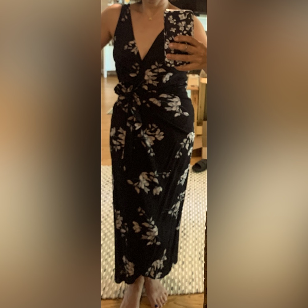 Dress Forum Women's Black Floral Maxi Wrap Dress Sleeveless Size S